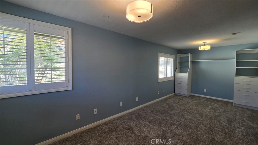 2192 Hedgerow Lane