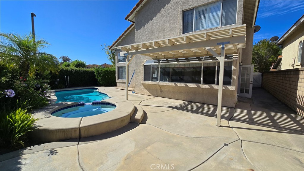 2192 Hedgerow Lane