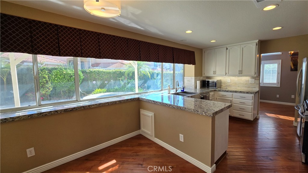 2192 Hedgerow Lane