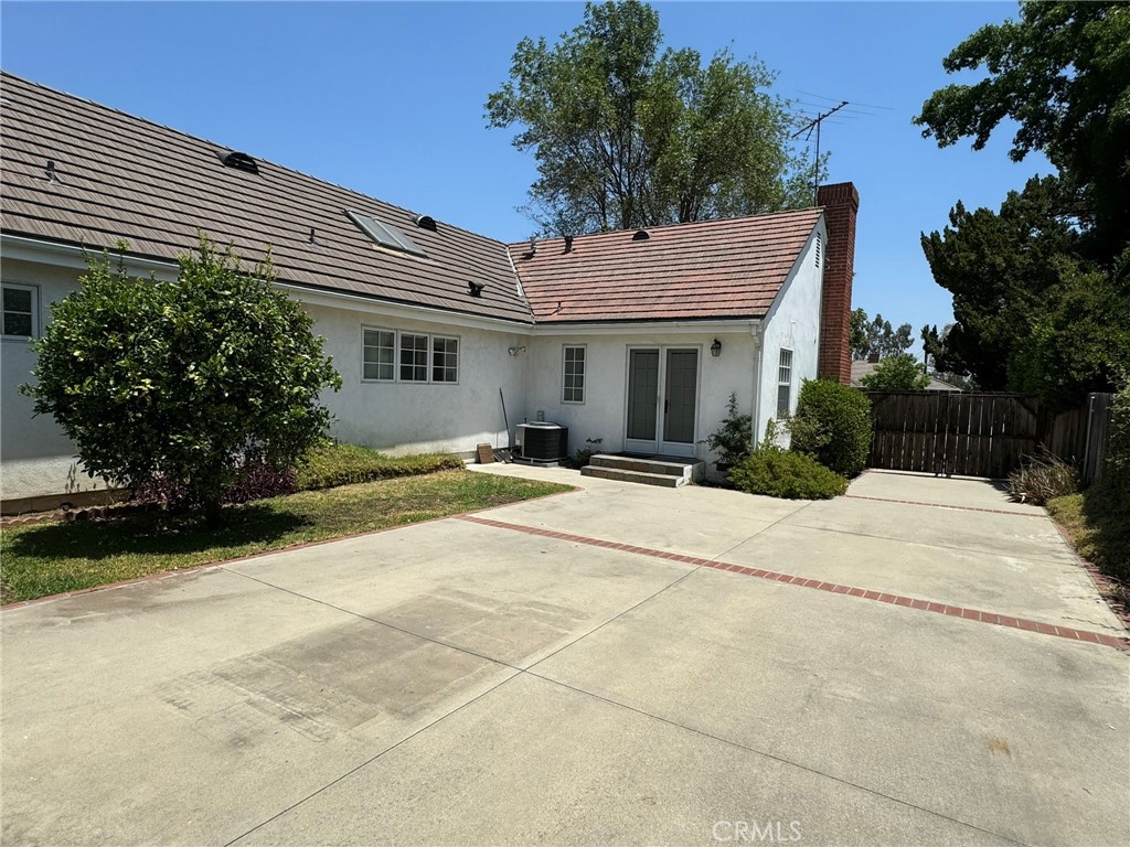 405 S Old Ranch Road