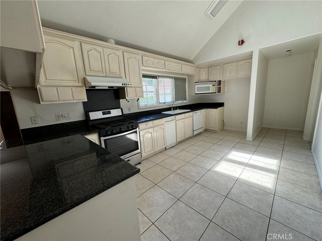 405 S Old Ranch Road