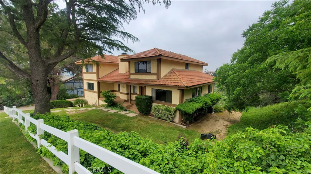 2721 Broken Feather Lane