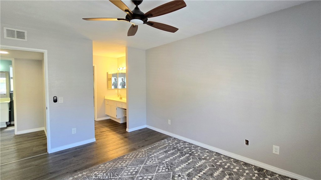 10187 Indian Summer Drive E