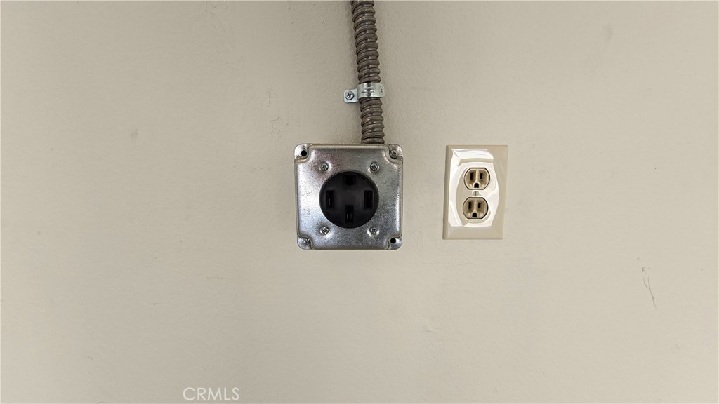 10187 Indian Summer Drive E