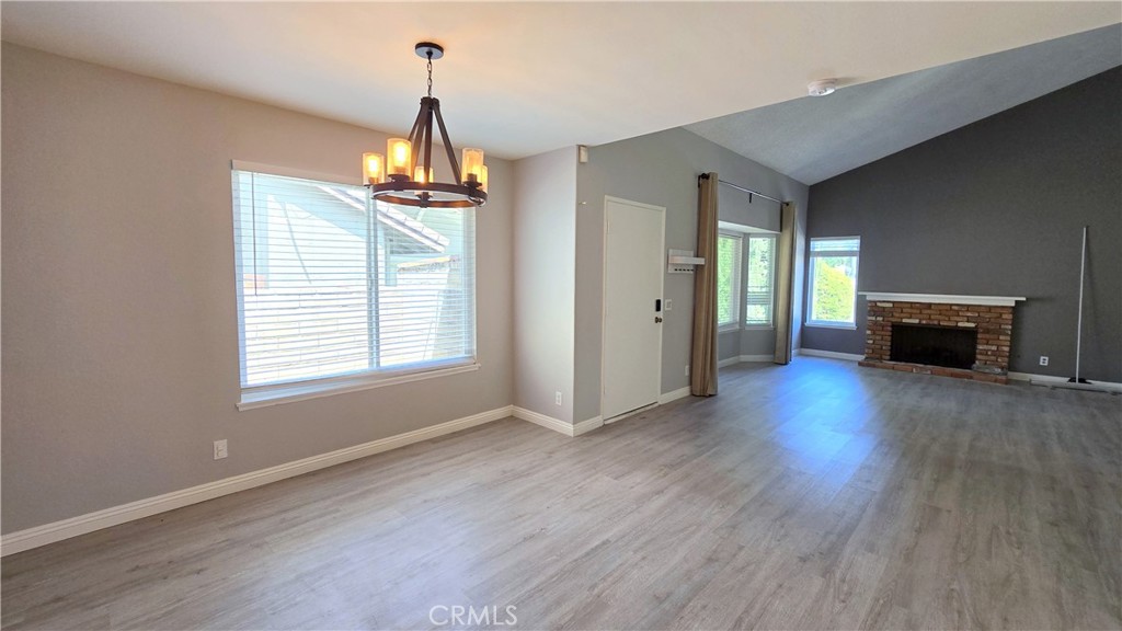27 Knollview Drive