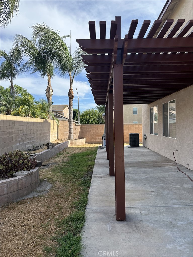 6498 Cattleman Drive
