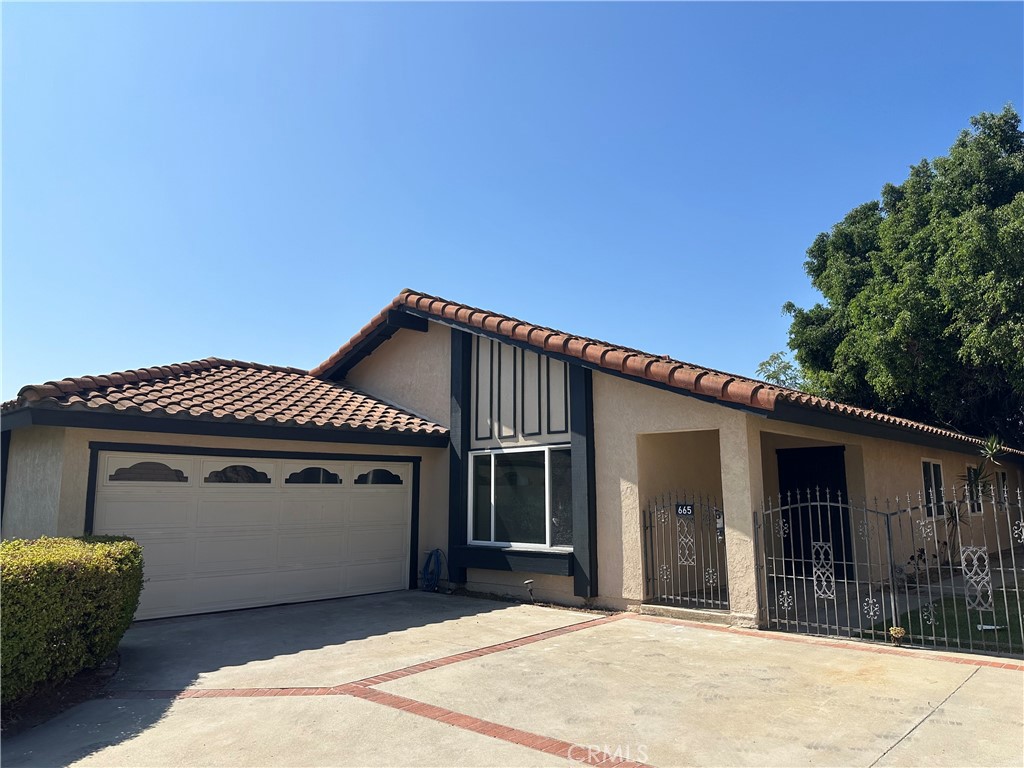 665 Donner Drive