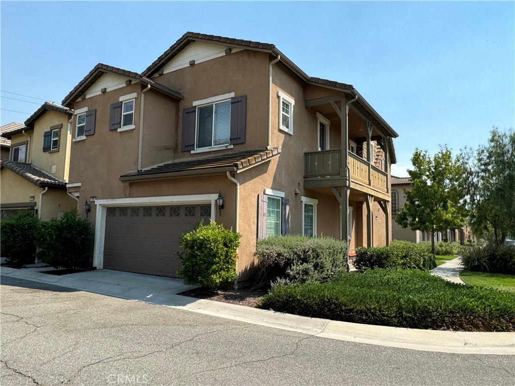 15901 Begonia Avenue