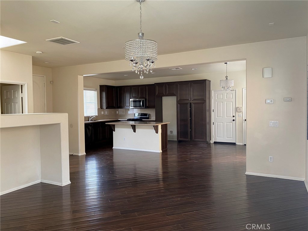 15901 Begonia Avenue