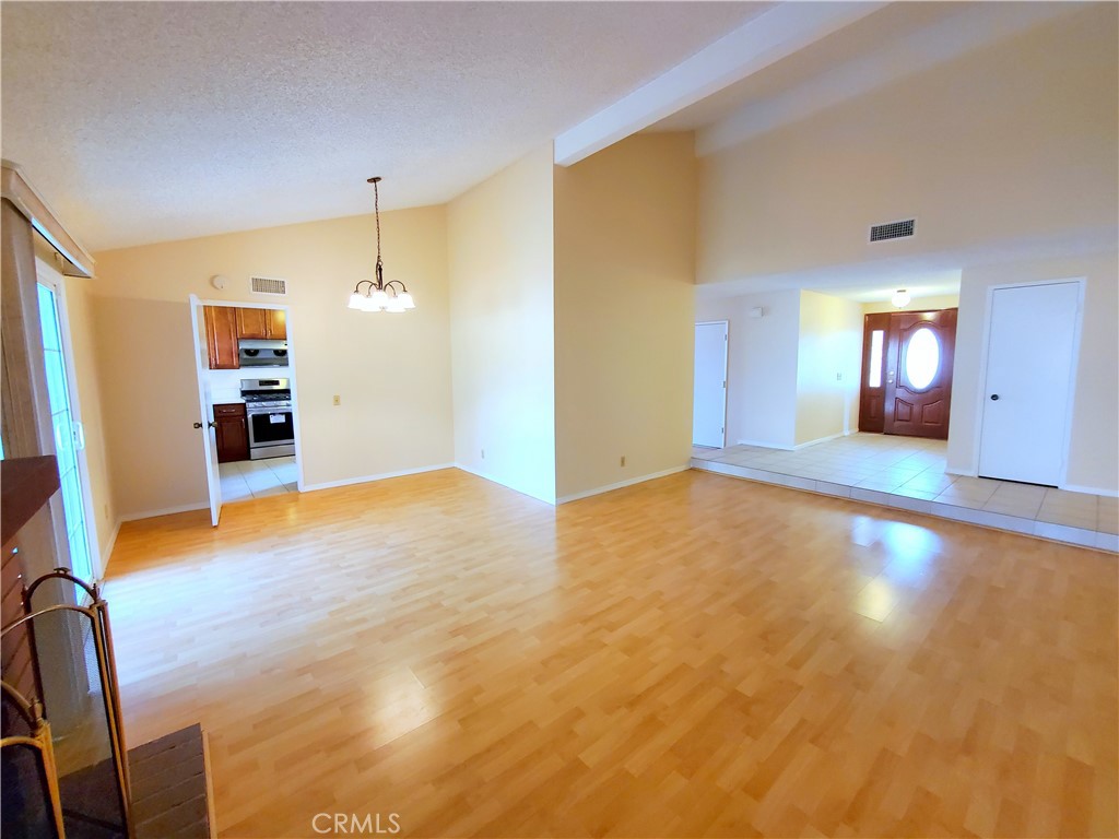 448 Avenida Presidio