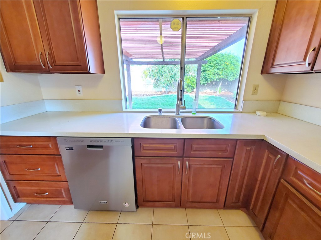 448 Avenida Presidio