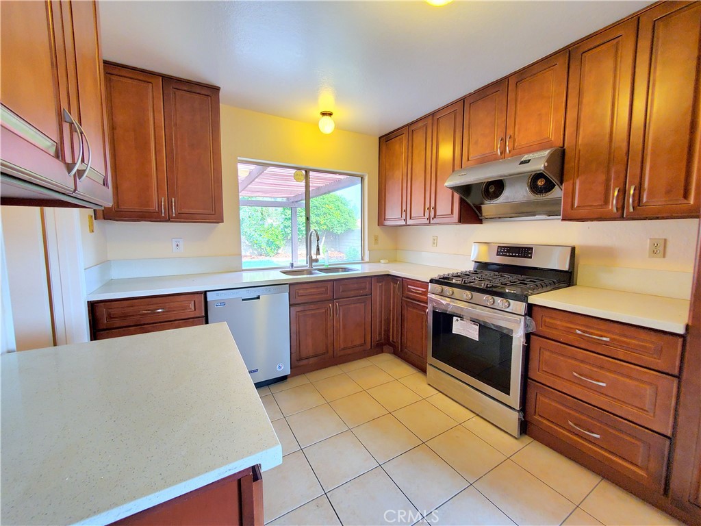 448 Avenida Presidio