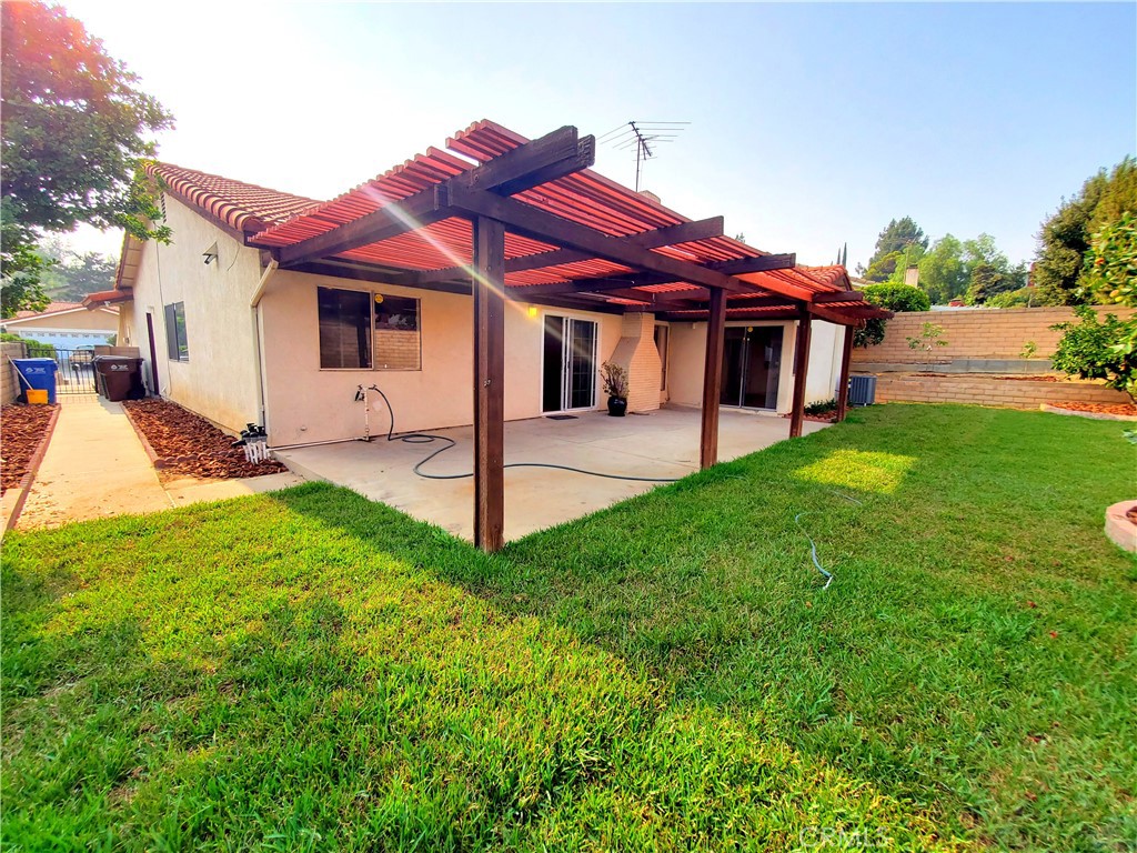 448 Avenida Presidio