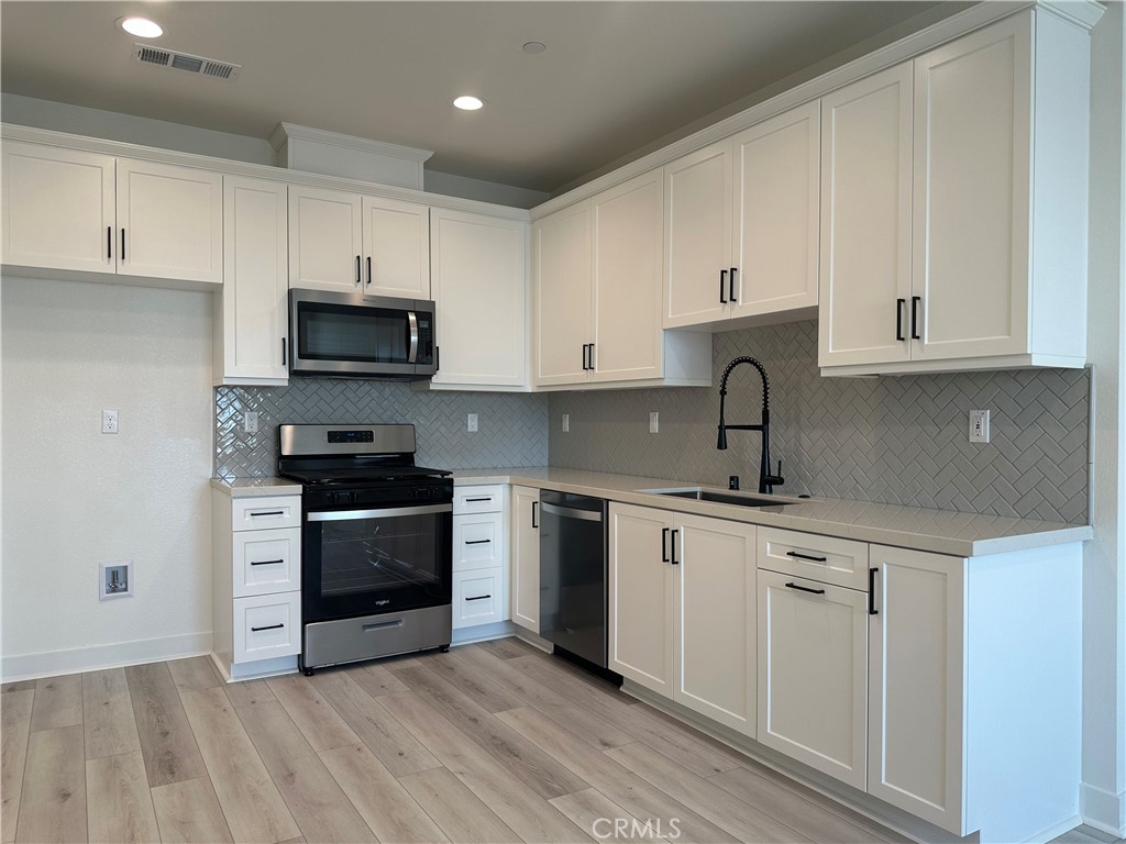 4231 S Hollyhock Paseo 76