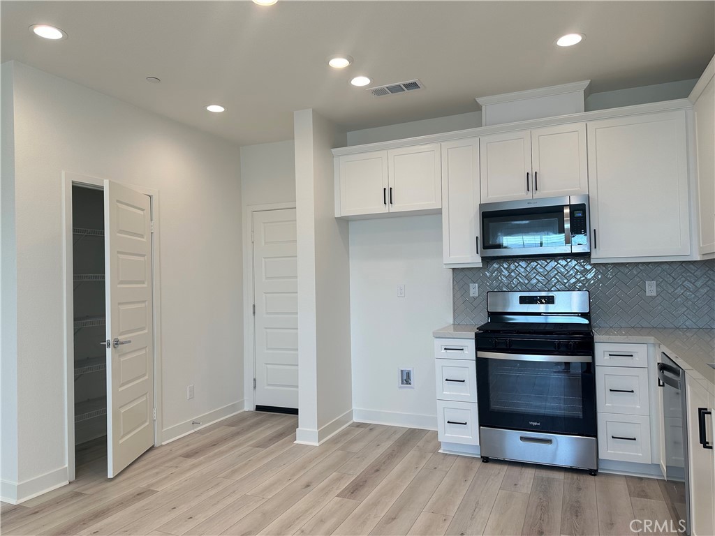 4231 S Hollyhock Paseo 76