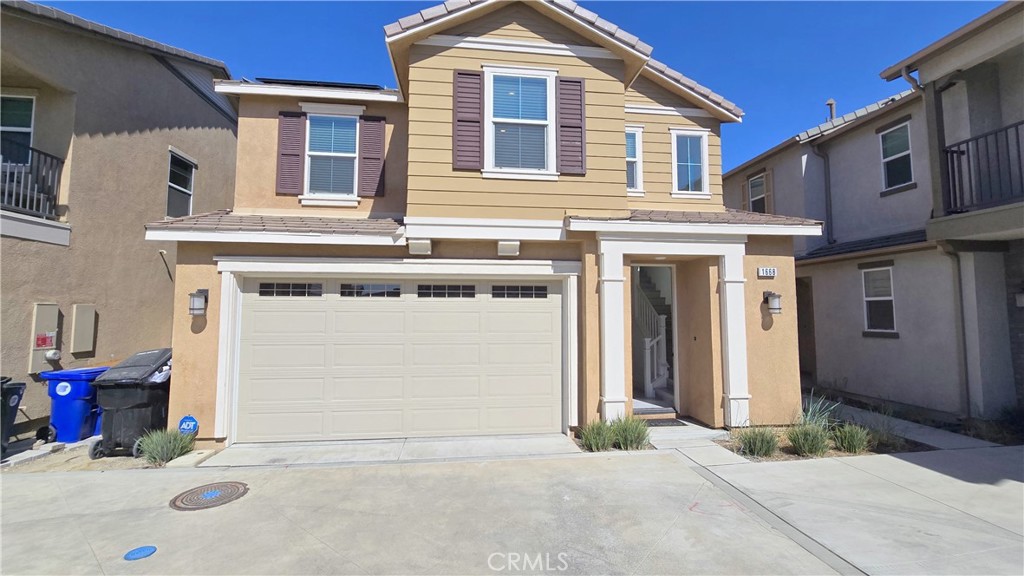 1668 Poplar Place