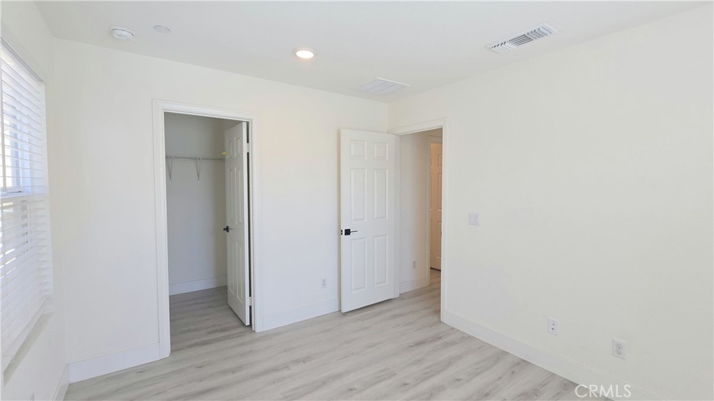 1668 Poplar Place