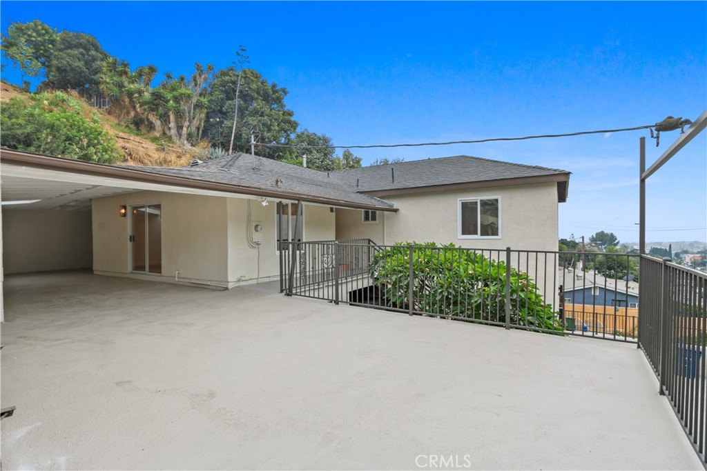 1058 Geraghty Avenue