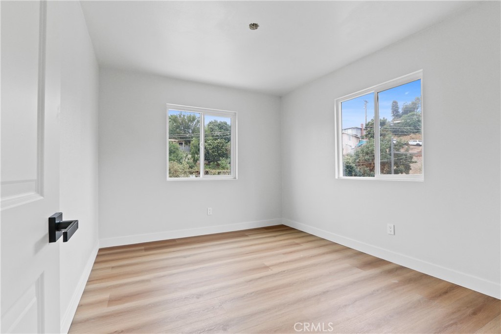1058 Geraghty Avenue