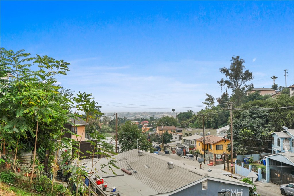 1058 Geraghty Avenue