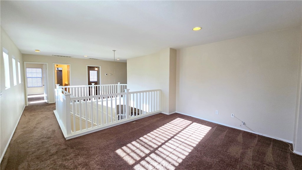 7460 Bungalow Way