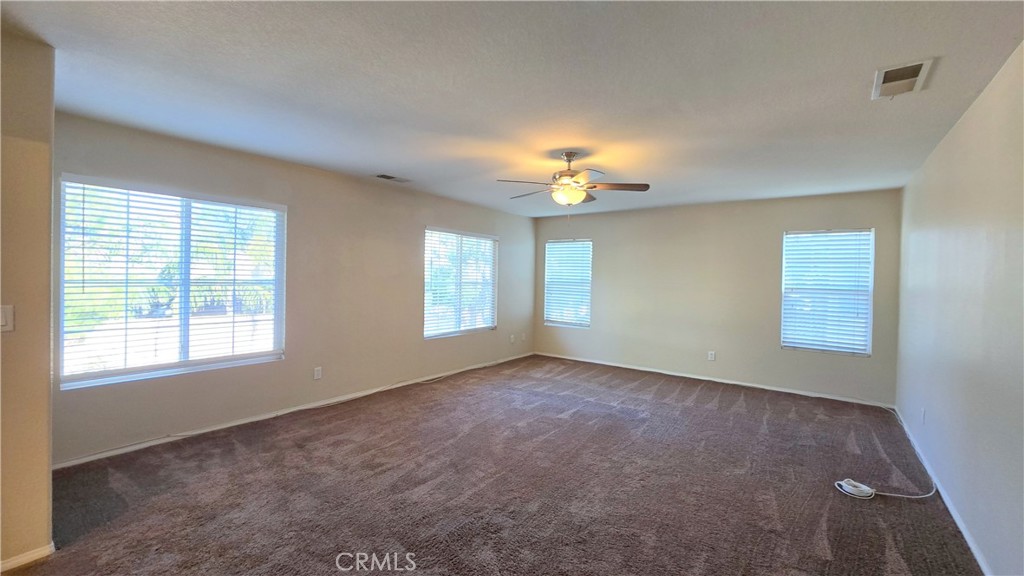 7460 Bungalow Way