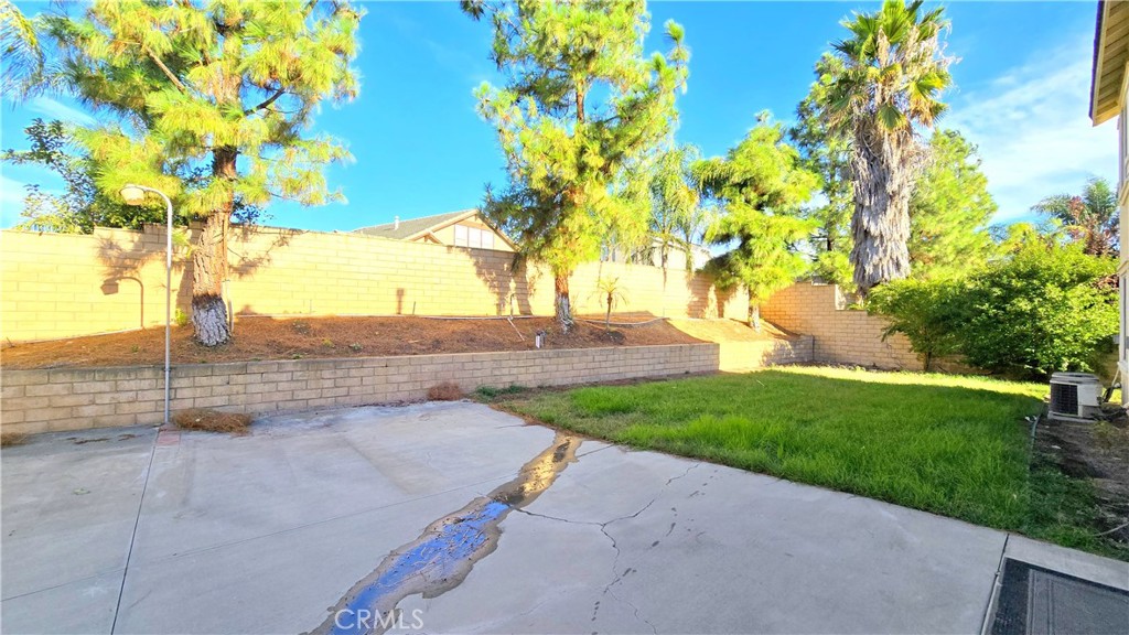 7460 Bungalow Way