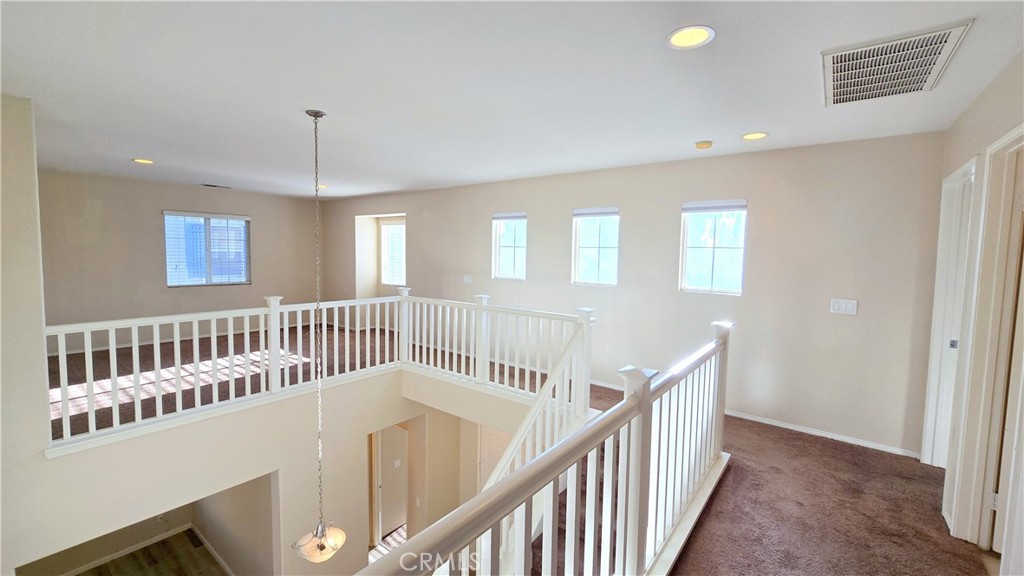 7460 Bungalow Way
