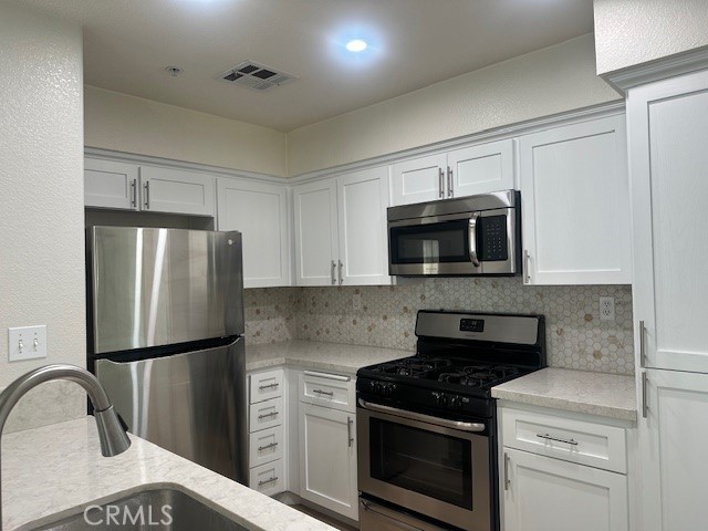 17871 Graystone Avenue 204