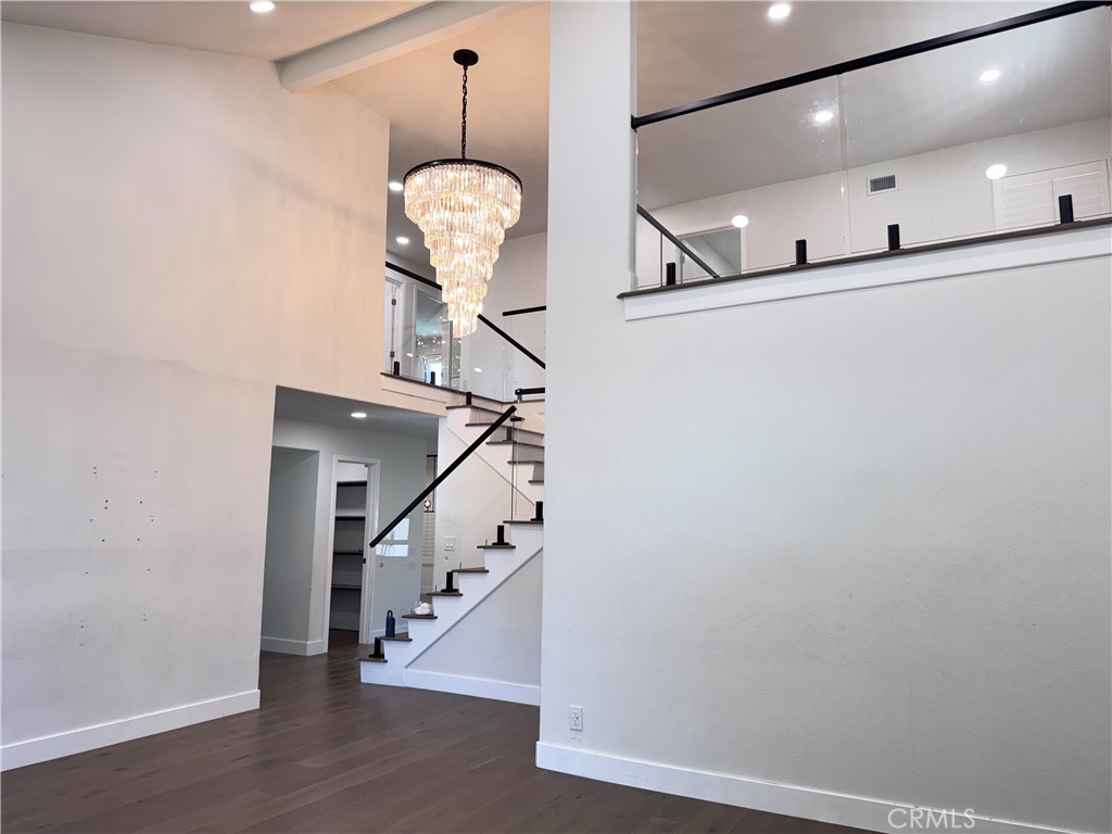 158 N Thistle Road