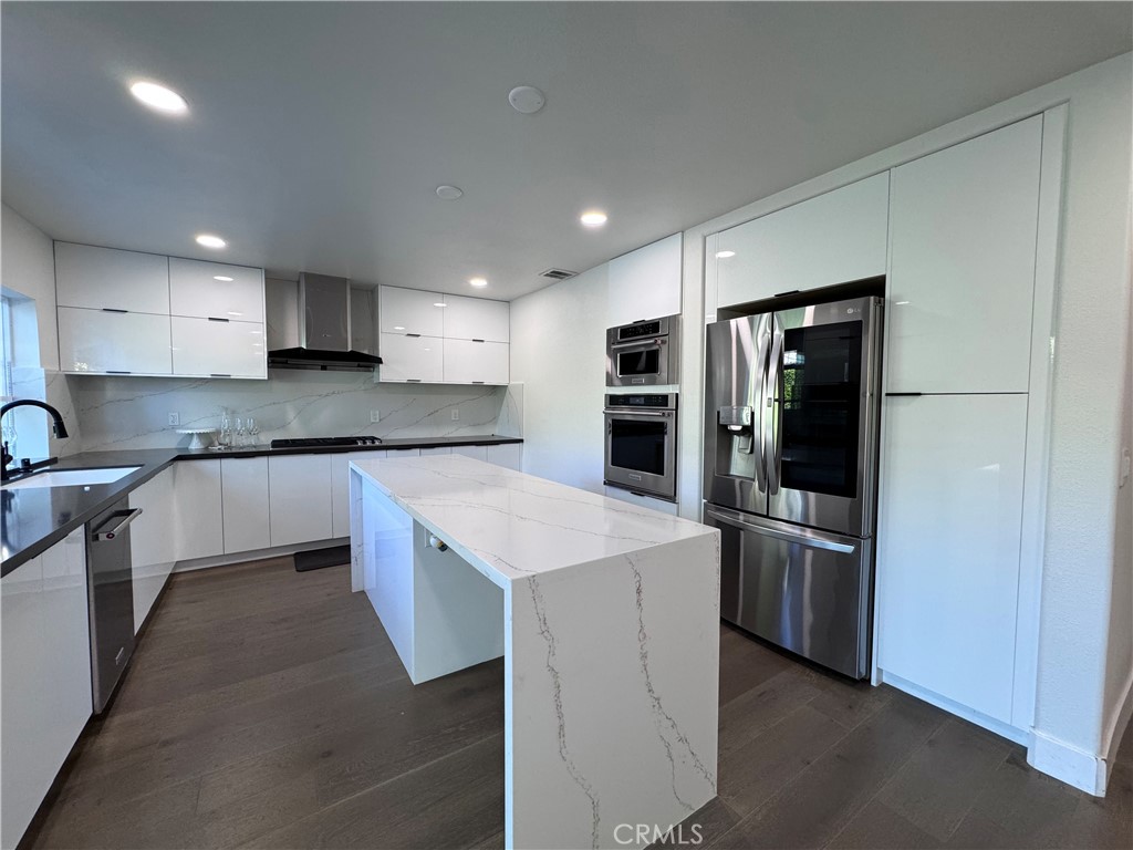 158 N Thistle Road