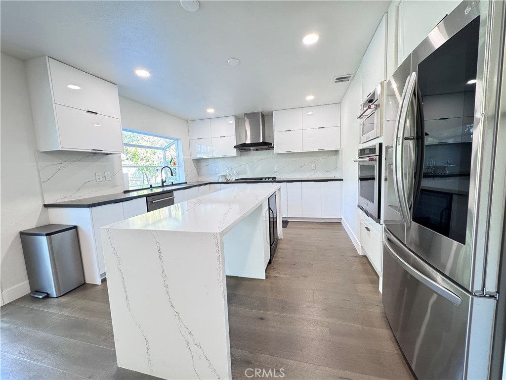 158 N Thistle Road