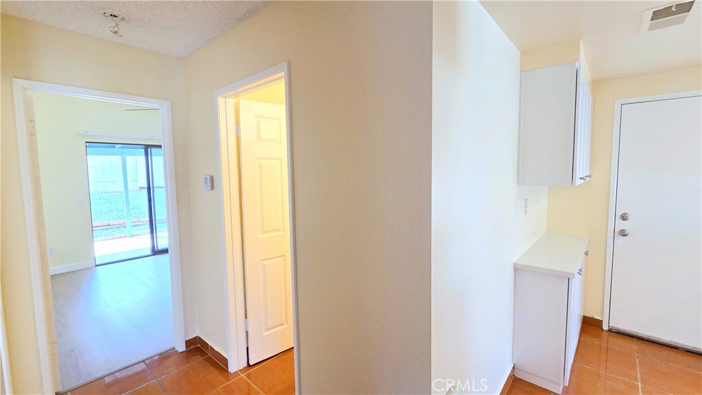 27295 El Cajon Lane