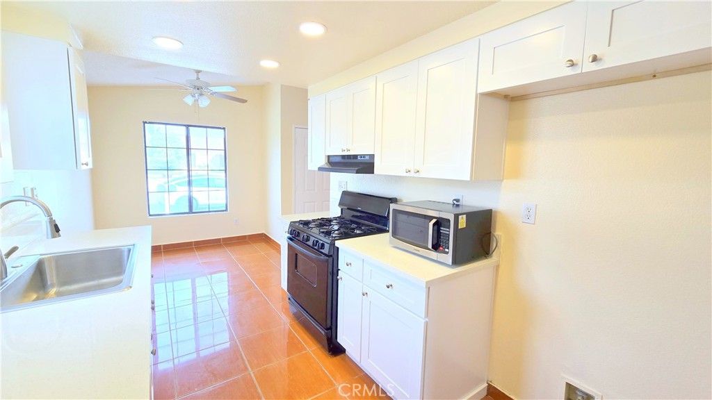27295 El Cajon Lane