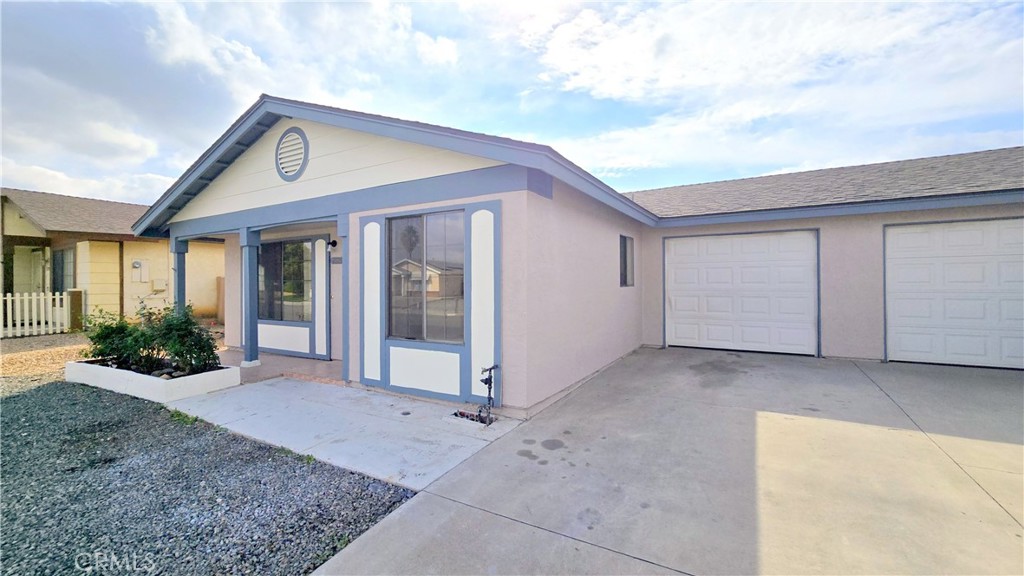 27295 El Cajon Lane