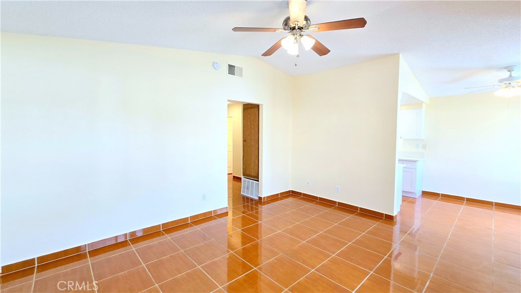 27295 El Cajon Lane