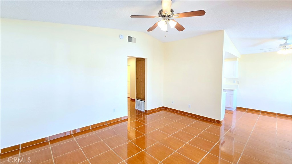 27295 El Cajon Lane
