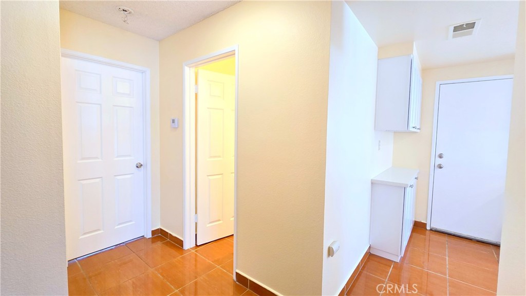 27295 El Cajon Lane