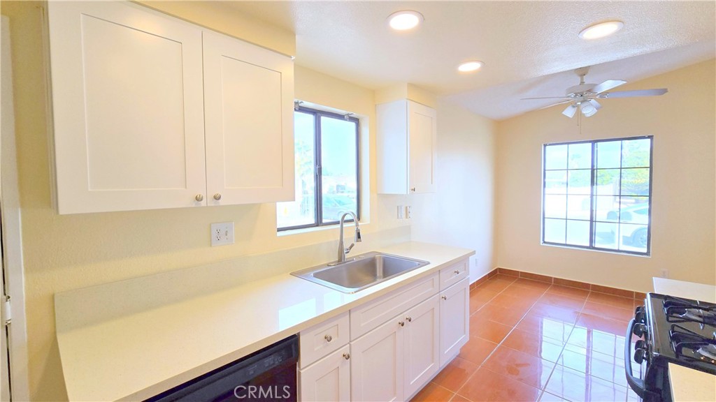 27295 El Cajon Lane