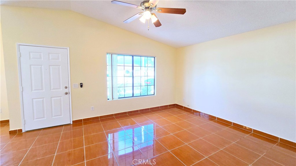 27295 El Cajon Lane