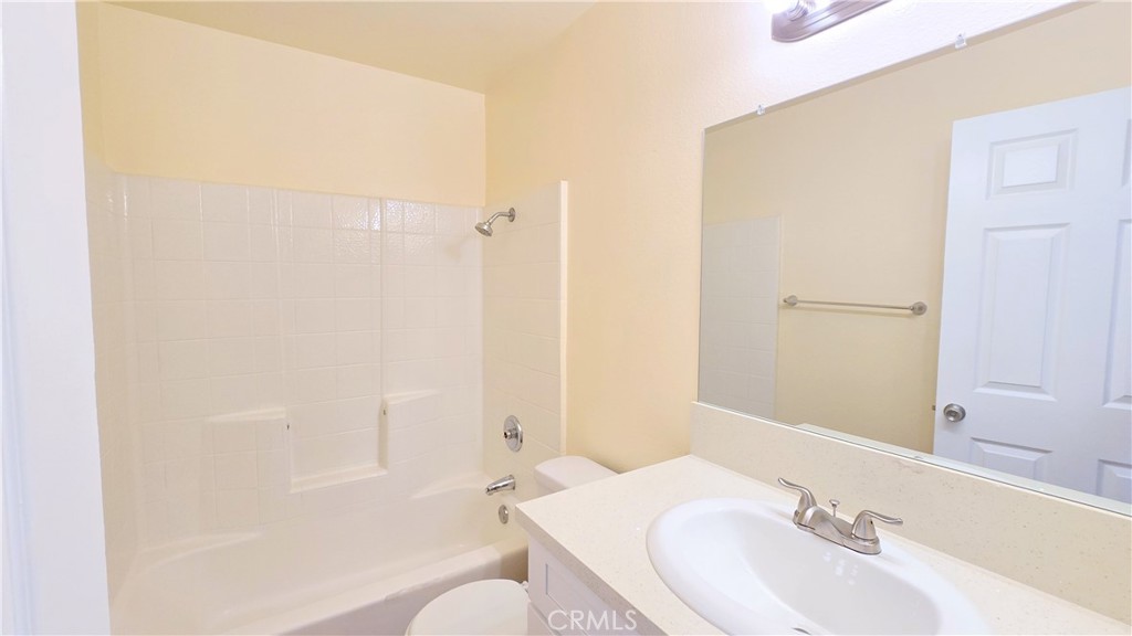 27295 El Cajon Lane