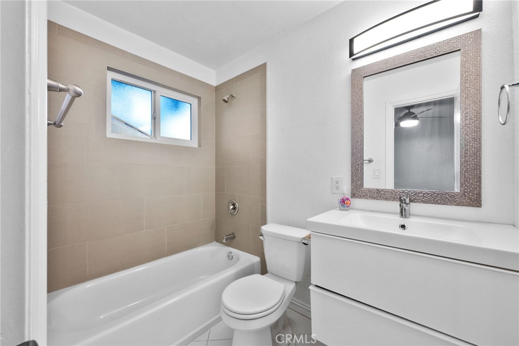 2020 W 23rd Street 18
