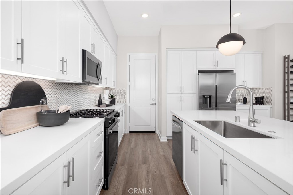 22042 Florence Circle