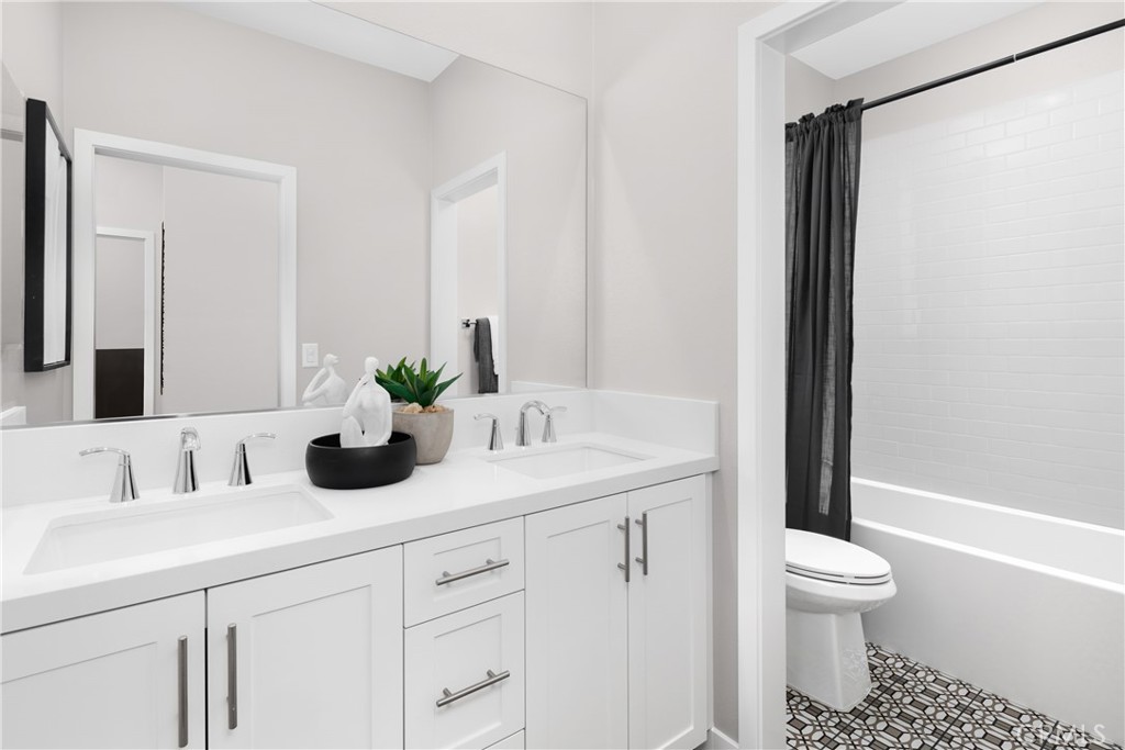 22042 Florence Circle