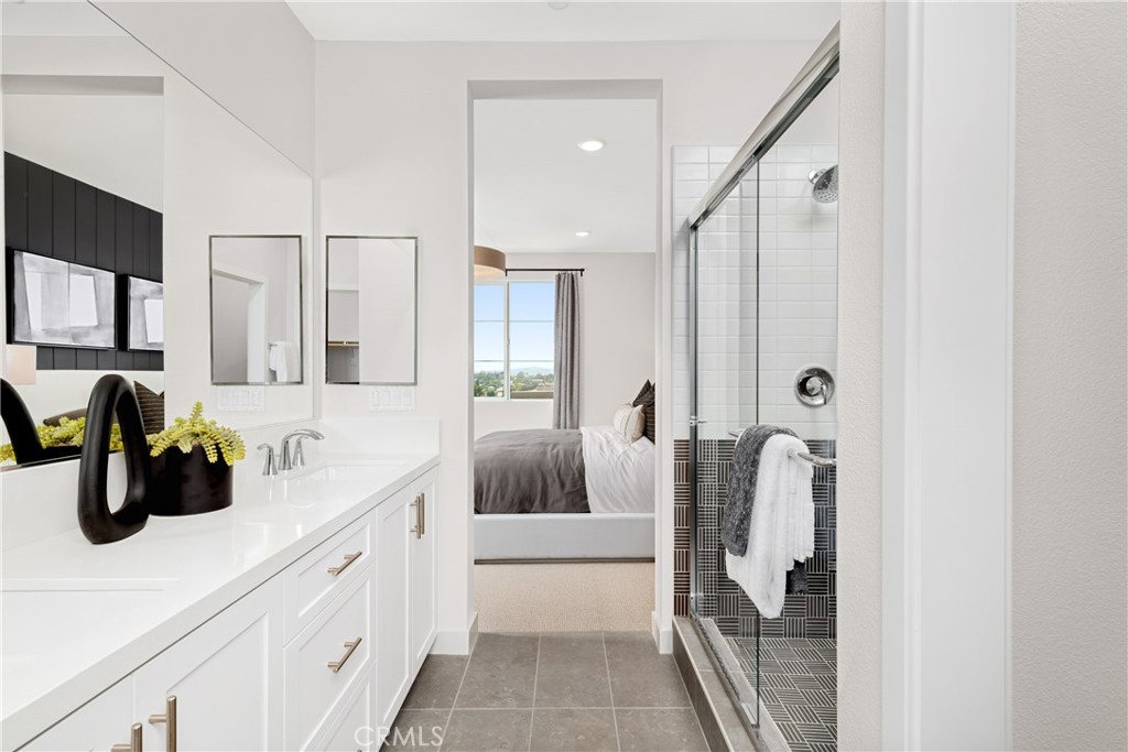 22042 Florence Circle