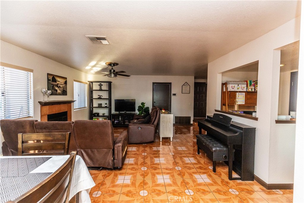 11378 Teak Lane