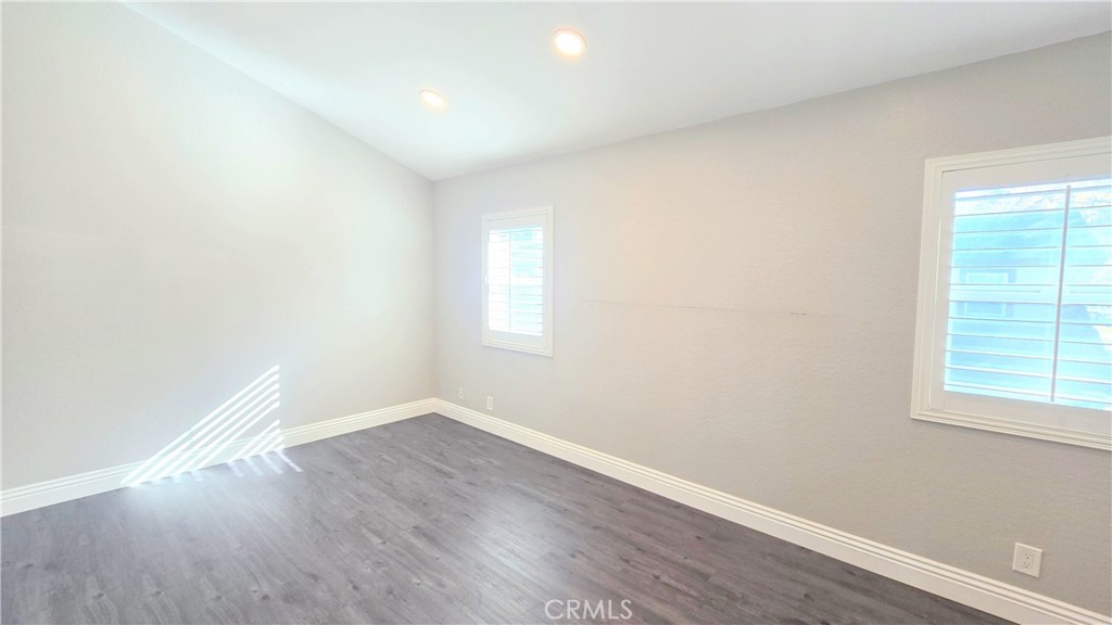 2107 S Magnolia Avenue