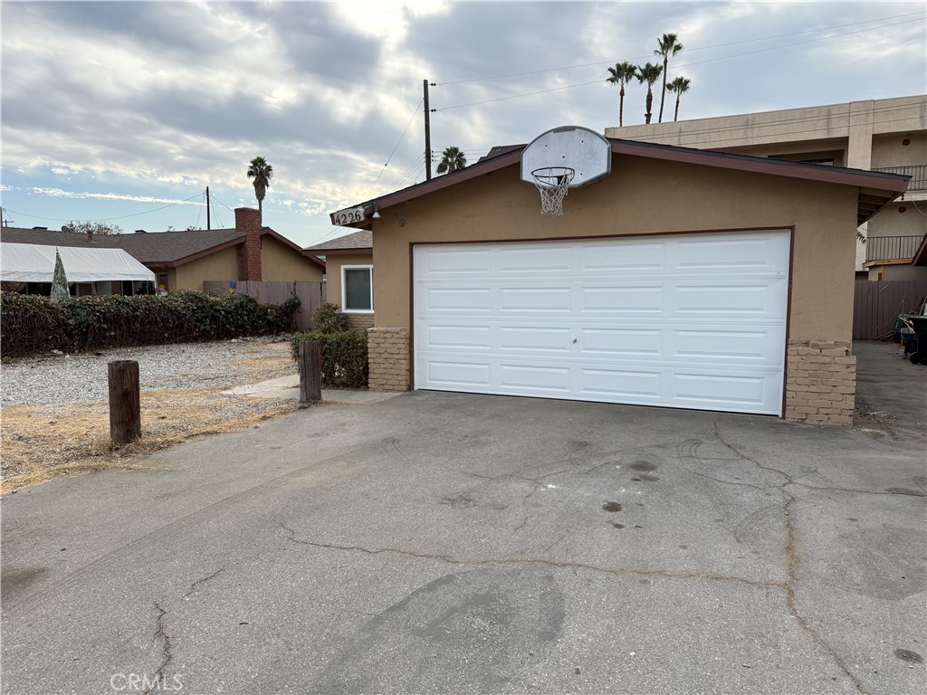 4226 La Rica Avenue