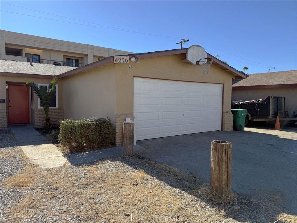 4226 La Rica Avenue