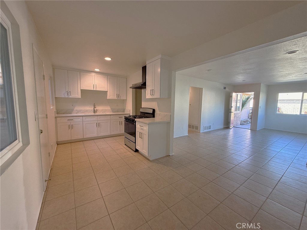 4226 La Rica Avenue